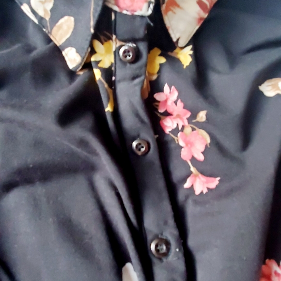 BOHO FLORAL BUTTON-DOWN DRESS - Picture 3 of 5